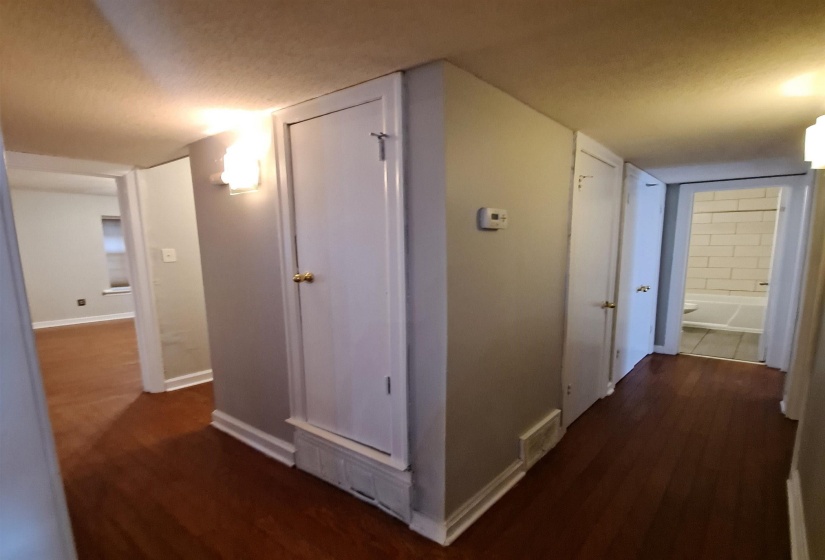 3243 THIRTEEN COLONY MALL, Memphis, Tennessee 38115, 3 Bedroom Bedrooms, 6 Room Rooms,2 BathroomBathrooms,Residential,For Sale,THIRTEEN COLONY,0,10228563