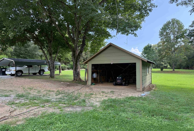 2966 HILLVILLE LOOP, Whiteville, Tennessee 38075-6462, 2 Bedroom Bedrooms, 6 Room Rooms,1 BathroomBathrooms,Residential,For Sale,HILLVILLE,0,10228566
