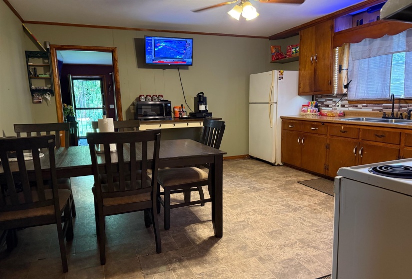 2966 HILLVILLE LOOP, Whiteville, Tennessee 38075-6462, 2 Bedroom Bedrooms, 6 Room Rooms,1 BathroomBathrooms,Residential,For Sale,HILLVILLE,0,10228566