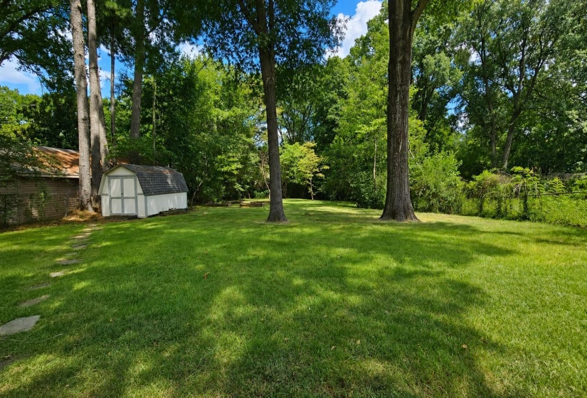 296 WHITE STATION RD, Memphis, Tennessee 38117, 3 Bedroom Bedrooms, 6 Room Rooms,2 BathroomBathrooms,Residential,For Sale,WHITE STATION,0,10228568