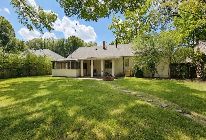 296 WHITE STATION RD, Memphis, Tennessee 38117, 3 Bedroom Bedrooms, 6 Room Rooms,2 BathroomBathrooms,Residential,For Sale,WHITE STATION,0,10228568