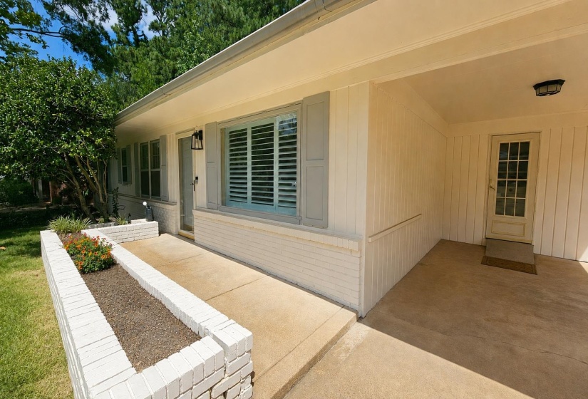296 WHITE STATION RD, Memphis, Tennessee 38117, 3 Bedroom Bedrooms, 6 Room Rooms,2 BathroomBathrooms,Residential,For Sale,WHITE STATION,0,10228568