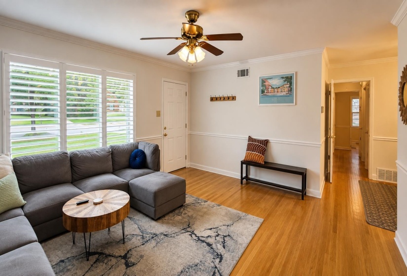 296 WHITE STATION RD, Memphis, Tennessee 38117, 3 Bedroom Bedrooms, 6 Room Rooms,2 BathroomBathrooms,Residential,For Sale,WHITE STATION,0,10228568