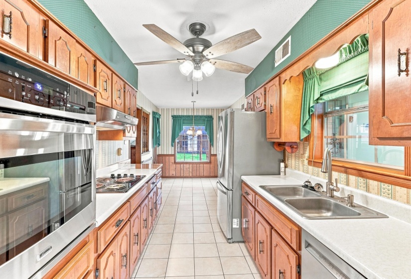 3253 SYCAMORE VIEW RD, Bartlett, Tennessee 38134, 3 Bedroom Bedrooms, 11 Room Rooms,2 BathroomBathrooms,Residential,For Sale,SYCAMORE VIEW,0,10228569