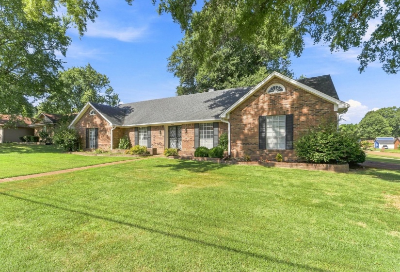 3253 SYCAMORE VIEW RD, Bartlett, Tennessee 38134, 3 Bedroom Bedrooms, 11 Room Rooms,2 BathroomBathrooms,Residential,For Sale,SYCAMORE VIEW,0,10228569