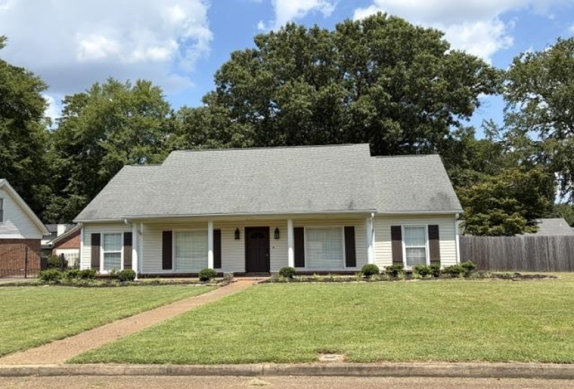 474 QUAIL CREST DR, Collierville, Tennessee 38017, 5 Bedroom Bedrooms, 10 Room Rooms,3 BathroomBathrooms,Residential,For Sale,QUAIL CREST,0,10228572