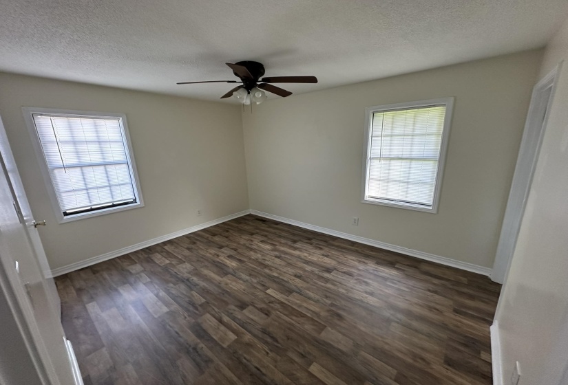 320 CEDAR COVE LN, Savannah, Tennessee 38372, 3 Bedroom Bedrooms, 8 Room Rooms,2 BathroomBathrooms,Residential,For Sale,CEDAR COVE,0,10228575