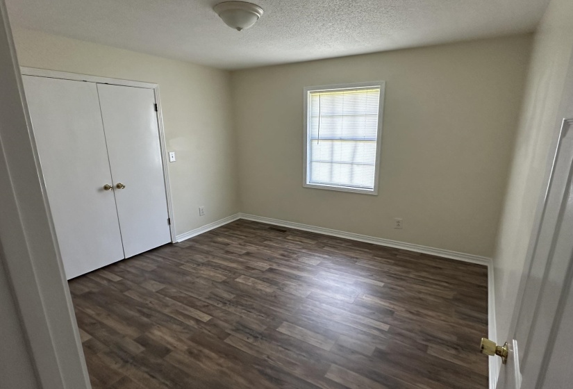 320 CEDAR COVE LN, Savannah, Tennessee 38372, 3 Bedroom Bedrooms, 8 Room Rooms,2 BathroomBathrooms,Residential,For Sale,CEDAR COVE,0,10228575