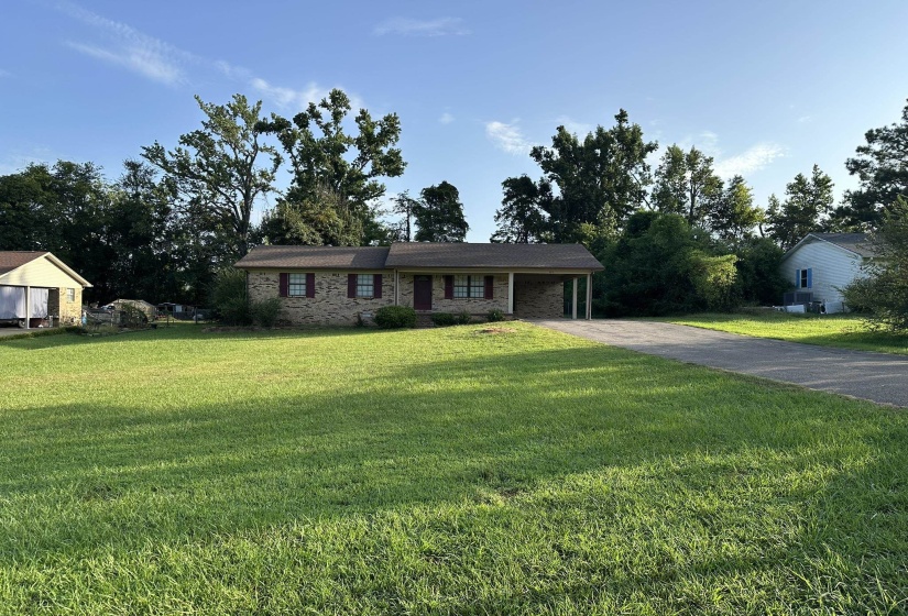320 CEDAR COVE LN, Savannah, Tennessee 38372, 3 Bedroom Bedrooms, 8 Room Rooms,2 BathroomBathrooms,Residential,For Sale,CEDAR COVE,0,10228575
