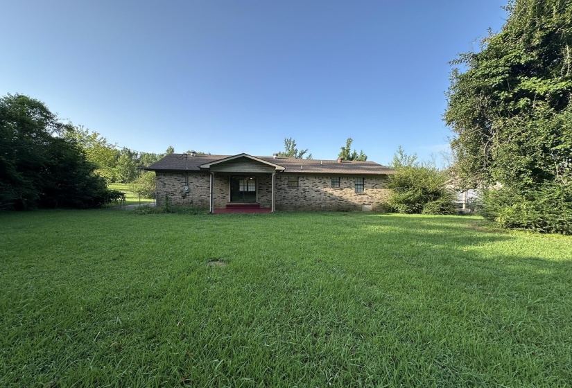 320 CEDAR COVE LN, Savannah, Tennessee 38372, 3 Bedroom Bedrooms, 8 Room Rooms,2 BathroomBathrooms,Residential,For Sale,CEDAR COVE,0,10228575