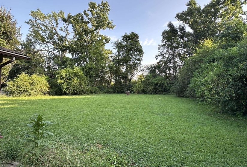 320 CEDAR COVE LN, Savannah, Tennessee 38372, 3 Bedroom Bedrooms, 8 Room Rooms,2 BathroomBathrooms,Residential,For Sale,CEDAR COVE,0,10228575