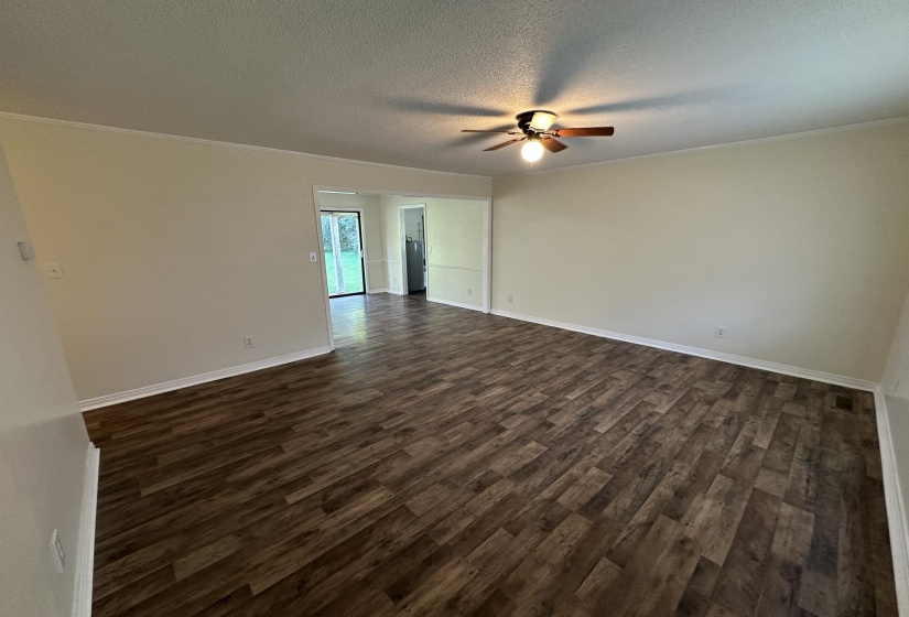 320 CEDAR COVE LN, Savannah, Tennessee 38372, 3 Bedroom Bedrooms, 8 Room Rooms,2 BathroomBathrooms,Residential,For Sale,CEDAR COVE,0,10228575