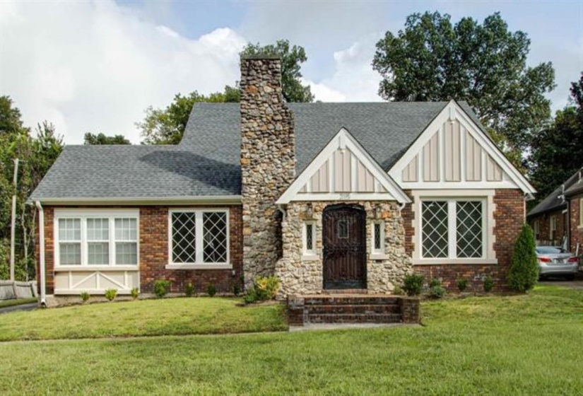 2115 HALLWOOD DR, Memphis, Tennessee 38107, 3 Bedroom Bedrooms, 9 Room Rooms,2 BathroomBathrooms,Residential,For Sale,HALLWOOD,0,10228576