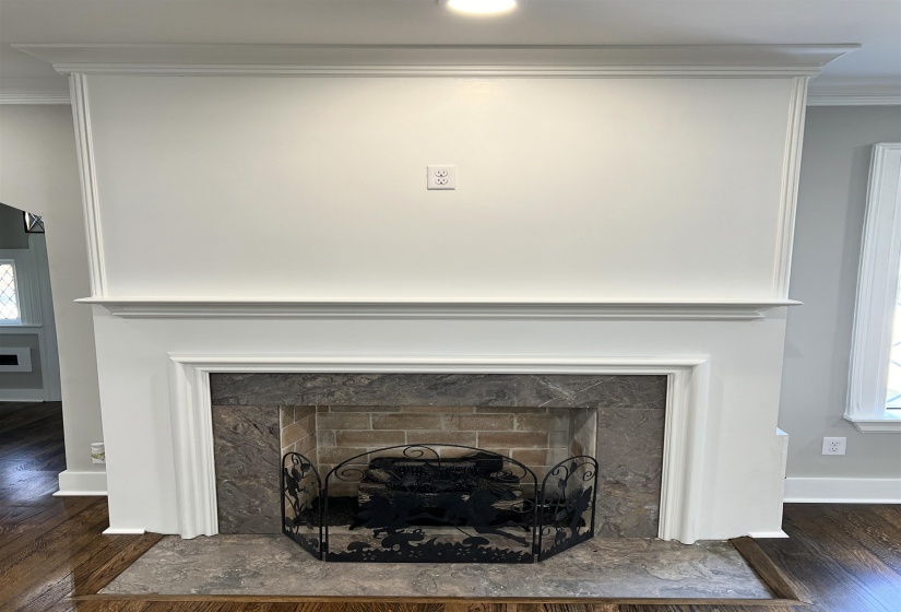 2115 HALLWOOD DR, Memphis, Tennessee 38107, 3 Bedroom Bedrooms, 9 Room Rooms,2 BathroomBathrooms,Residential,For Sale,HALLWOOD,0,10228576