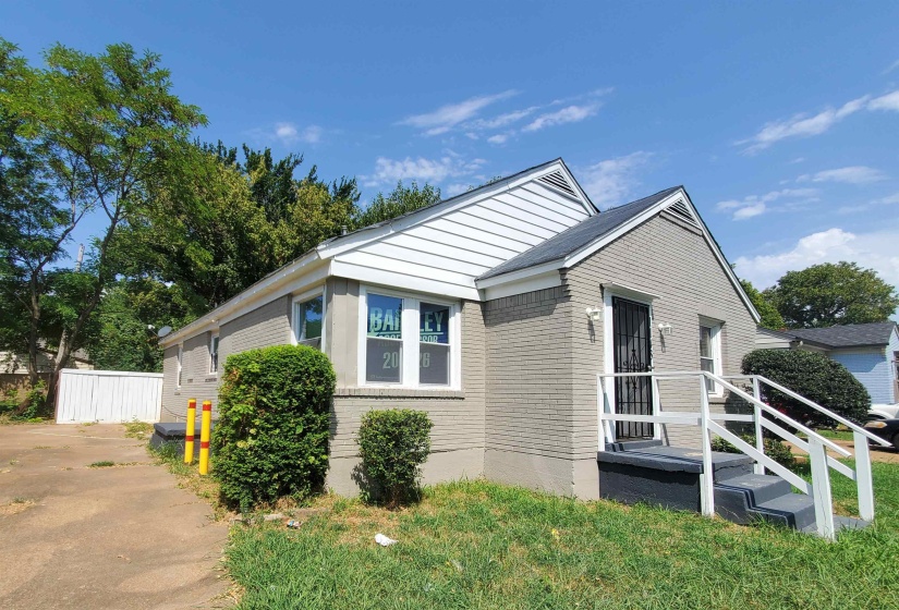 1143 NATIONAL ST, Memphis, Tennessee 38122, 3 Bedroom Bedrooms, 6 Room Rooms,2 BathroomBathrooms,Residential,For Sale,NATIONAL,0,10228580