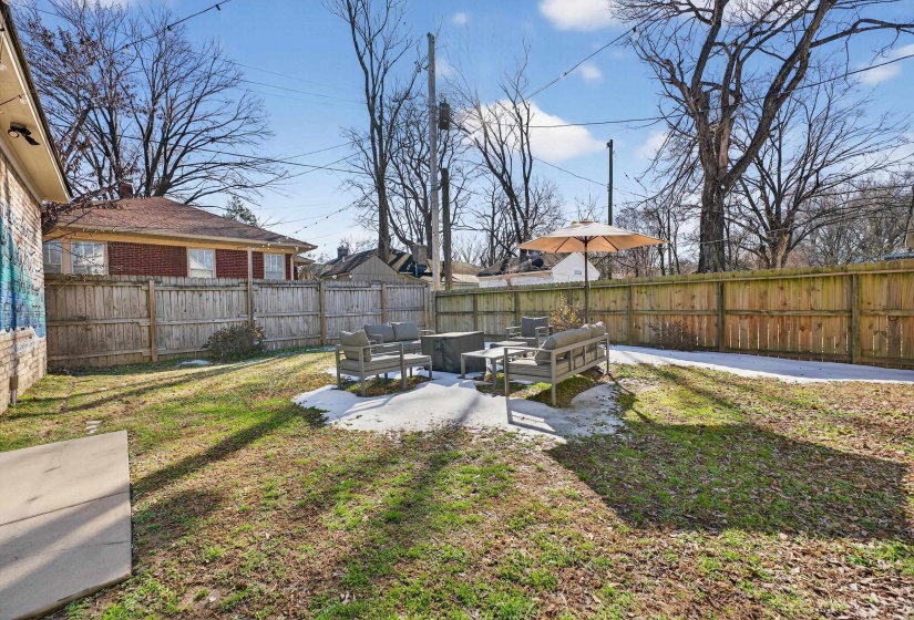 668 HAWTHORNE ST, Memphis, Tennessee 38107, 4 Bedroom Bedrooms, 6 Room Rooms,2 BathroomBathrooms,Residential,For Sale,HAWTHORNE,0,10228581