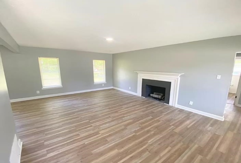 964 WINCHESTER RD, Memphis, Tennessee 38116, 4 Bedroom Bedrooms, 7 Room Rooms,2 BathroomBathrooms,Residential,For Sale,WINCHESTER,0,10228582