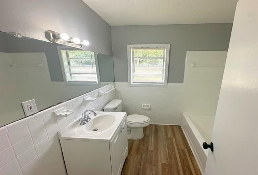 964 WINCHESTER RD, Memphis, Tennessee 38116, 4 Bedroom Bedrooms, 7 Room Rooms,2 BathroomBathrooms,Residential,For Sale,WINCHESTER,0,10228582