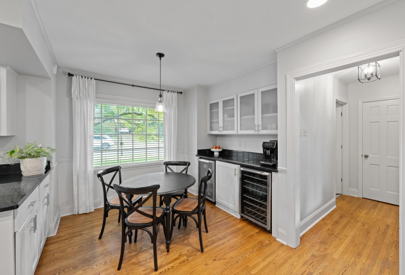 4611 SHADY GROVE RD, Memphis, Tennessee 38117, 3 Bedroom Bedrooms, 8 Room Rooms,2.1 BathroomBathrooms,Residential,For Sale,SHADY GROVE,0,10228513