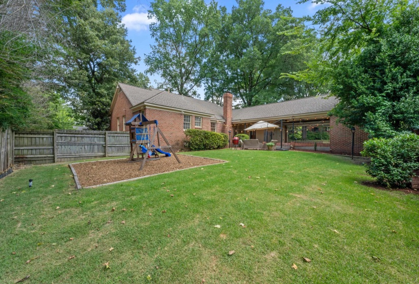 4611 SHADY GROVE RD, Memphis, Tennessee 38117, 3 Bedroom Bedrooms, 8 Room Rooms,2.1 BathroomBathrooms,Residential,For Sale,SHADY GROVE,0,10228513
