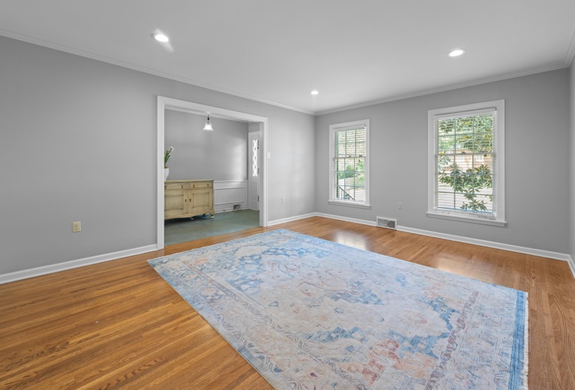 4611 SHADY GROVE RD, Memphis, Tennessee 38117, 3 Bedroom Bedrooms, 8 Room Rooms,2.1 BathroomBathrooms,Residential,For Sale,SHADY GROVE,0,10228513