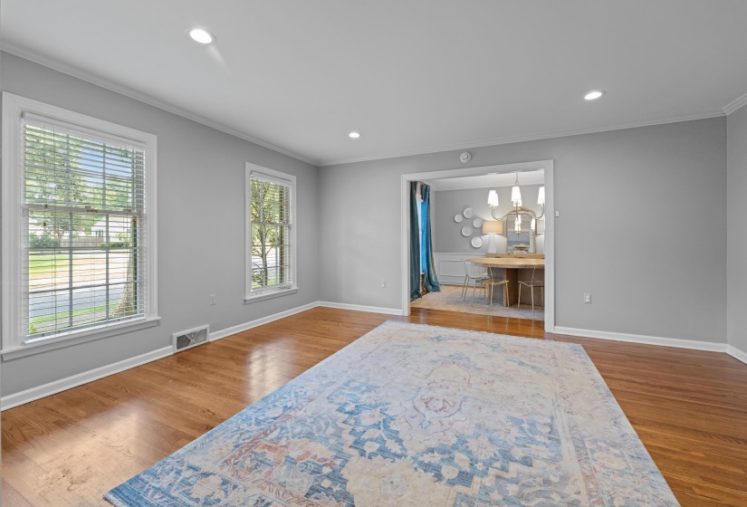 4611 SHADY GROVE RD, Memphis, Tennessee 38117, 3 Bedroom Bedrooms, 8 Room Rooms,2.1 BathroomBathrooms,Residential,For Sale,SHADY GROVE,0,10228513