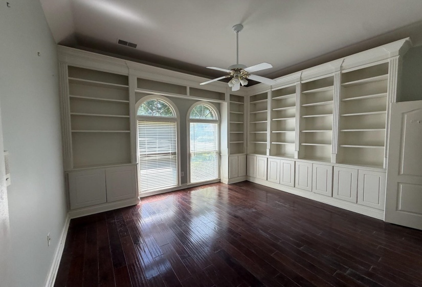9325 BEAVER VALLEY LN, Cordova, Tennessee 38018, 5 Bedroom Bedrooms, 9 Room Rooms,3.1 BathroomBathrooms,Residential,For Sale,BEAVER VALLEY,0,10228593