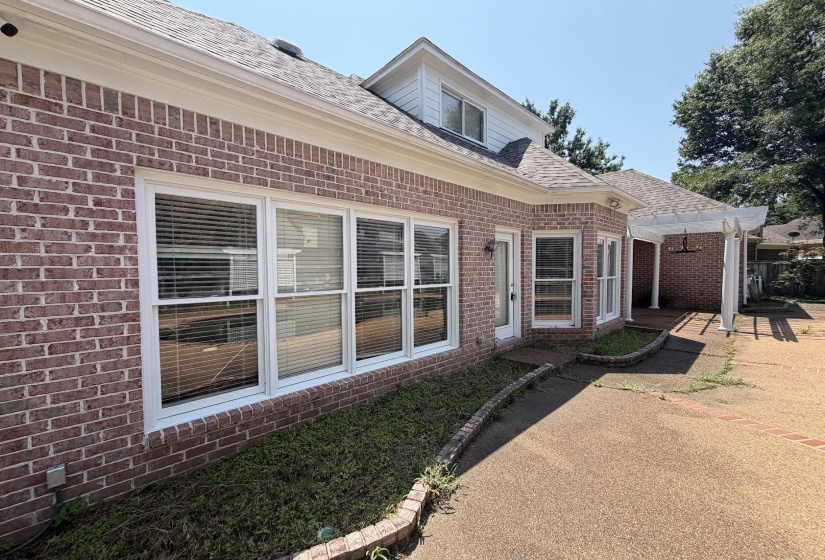 9325 BEAVER VALLEY LN, Cordova, Tennessee 38018, 5 Bedroom Bedrooms, 9 Room Rooms,3.1 BathroomBathrooms,Residential,For Sale,BEAVER VALLEY,0,10228593