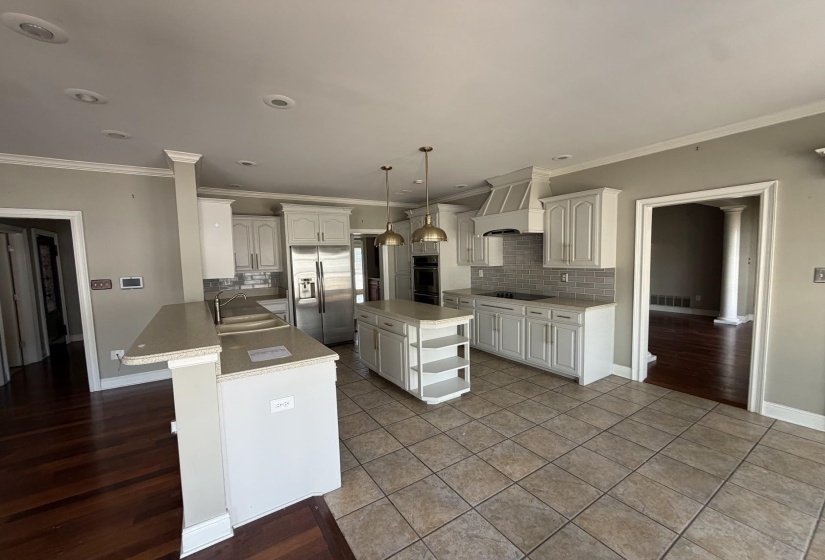 9325 BEAVER VALLEY LN, Cordova, Tennessee 38018, 5 Bedroom Bedrooms, 9 Room Rooms,3.1 BathroomBathrooms,Residential,For Sale,BEAVER VALLEY,0,10228593