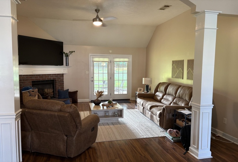 90 FARMER TRL, Atoka, Tennessee 38004, 3 Bedroom Bedrooms, 5 Room Rooms,2 BathroomBathrooms,Residential,For Sale,FARMER,0,10228597