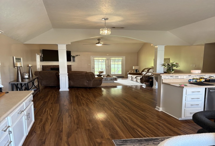 90 FARMER TRL, Atoka, Tennessee 38004, 3 Bedroom Bedrooms, 5 Room Rooms,2 BathroomBathrooms,Residential,For Sale,FARMER,0,10228597