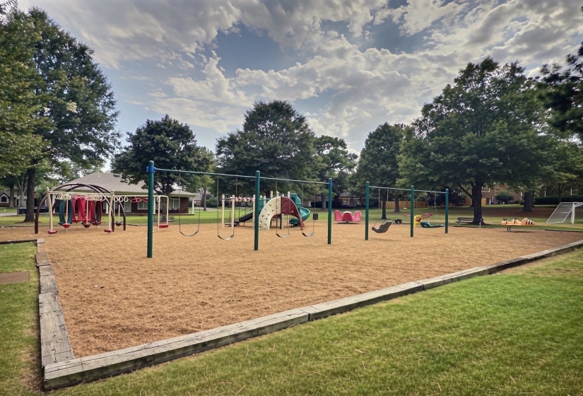 10228 SHREWSBURY RUN, Collierville, Tennessee 38017, 5 Bedroom Bedrooms, 11 Room Rooms,4.1 BathroomBathrooms,Residential,For Sale,SHREWSBURY,0,10228604