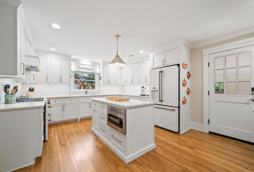 98 GROVE PARK ST, Memphis, Tennessee 38117, 5 Bedroom Bedrooms, 9 Room Rooms,3 BathroomBathrooms,Residential,For Sale,GROVE PARK,0,10228605