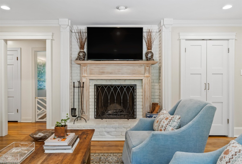 98 GROVE PARK ST, Memphis, Tennessee 38117, 5 Bedroom Bedrooms, 9 Room Rooms,3 BathroomBathrooms,Residential,For Sale,GROVE PARK,0,10228605