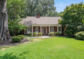 98 GROVE PARK ST, Memphis, Tennessee 38117, 5 Bedroom Bedrooms, 9 Room Rooms,3 BathroomBathrooms,Residential,For Sale,GROVE PARK,0,10228605