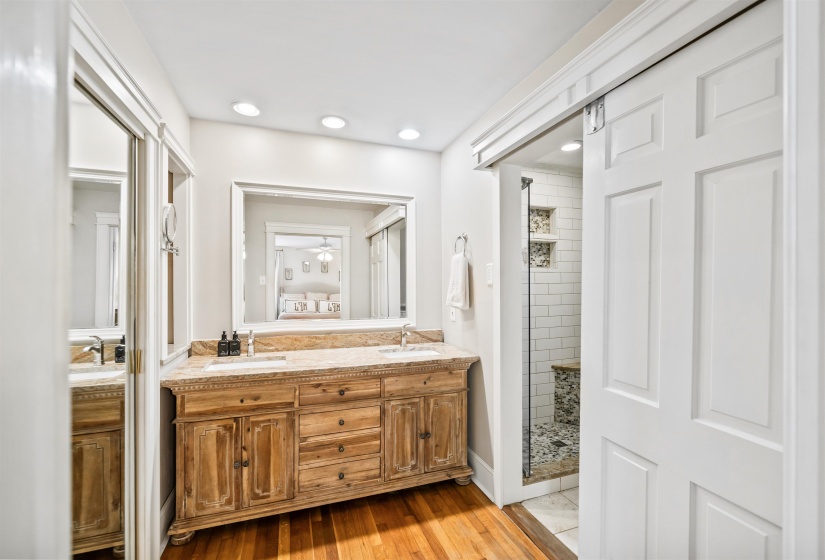 98 GROVE PARK ST, Memphis, Tennessee 38117, 5 Bedroom Bedrooms, 9 Room Rooms,3 BathroomBathrooms,Residential,For Sale,GROVE PARK,0,10228605