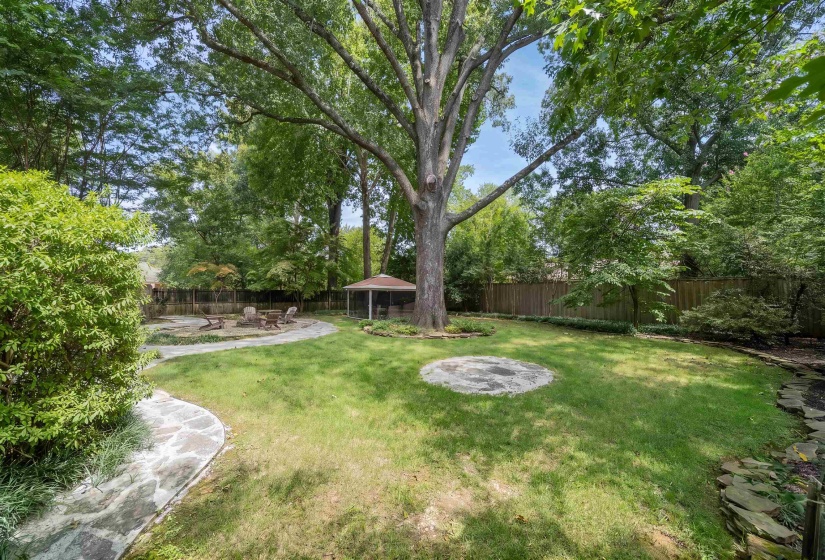 98 GROVE PARK ST, Memphis, Tennessee 38117, 5 Bedroom Bedrooms, 9 Room Rooms,3 BathroomBathrooms,Residential,For Sale,GROVE PARK,0,10228605