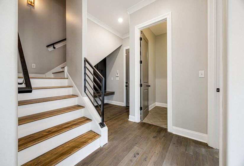 93 TOULOUSE DR, Memphis, Tennessee 38103, 4 Bedroom Bedrooms, 1 Room Rooms,4.1 BathroomBathrooms,Residential,For Sale,TOULOUSE,0,10228606