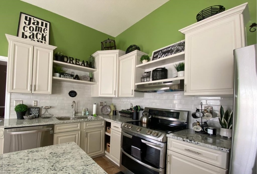 4915 WHITFALL CV, Memphis, Tennessee 38125, 4 Bedroom Bedrooms, 8 Room Rooms,3 BathroomBathrooms,Residential,For Sale,WHITFALL,0,10228608