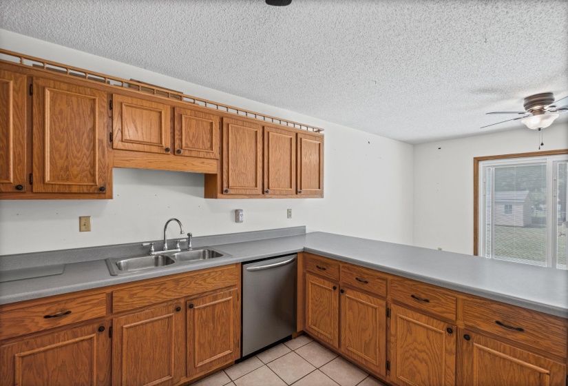 267 NANCYE REEDER DR, Munford, Tennessee 38058, 3 Bedroom Bedrooms, 8 Room Rooms,2 BathroomBathrooms,Residential,For Sale,NANCYE REEDER,0,10228615