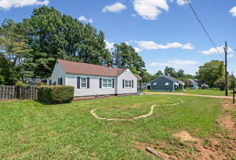 46 CHARLES AVE, Munford, Tennessee 38058, 4 Bedroom Bedrooms, 9 Room Rooms,2 BathroomBathrooms,Residential,For Sale,CHARLES,0,10228618