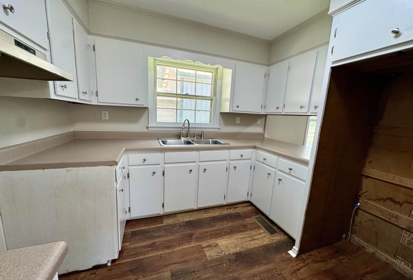 1550 COUNTY HOME RD, Savannah, Tennessee 38372, 3 Bedroom Bedrooms, 7 Room Rooms,1 BathroomBathrooms,Residential,For Sale,COUNTY HOME,0,10228619
