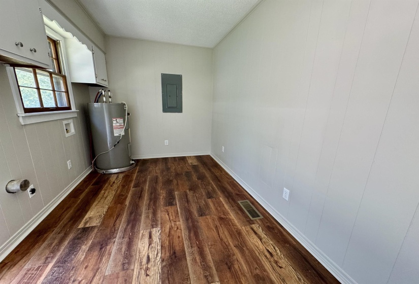 1550 COUNTY HOME RD, Savannah, Tennessee 38372, 3 Bedroom Bedrooms, 7 Room Rooms,1 BathroomBathrooms,Residential,For Sale,COUNTY HOME,0,10228619
