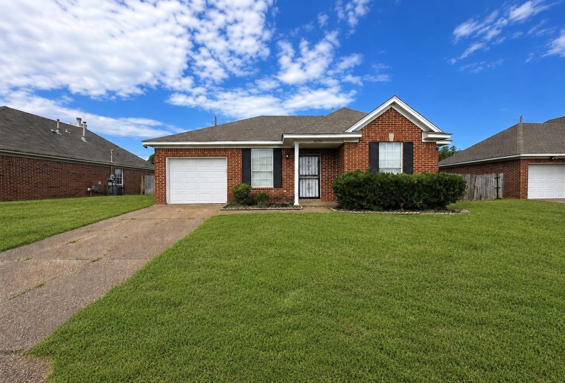 3923 AUTUMN HARVEST LN, Memphis, Tennessee 38125, 3 Bedroom Bedrooms, 6 Room Rooms,2 BathroomBathrooms,Residential,For Sale,AUTUMN HARVEST,0,10228620