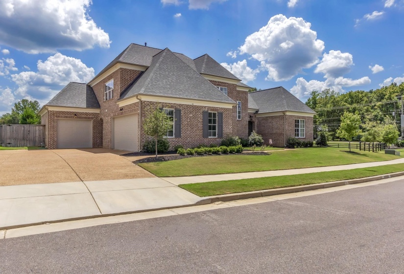 50 PIPER HOLLOW DR, Piperton, Tennessee 38017, 4 Bedroom Bedrooms, 10 Room Rooms,4.1 BathroomBathrooms,Residential,For Sale,PIPER HOLLOW,0,10228621