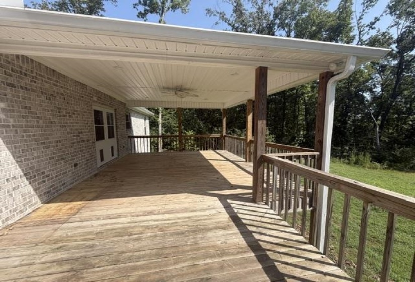 320 HAWTHORNE LN, Savannah, Tennessee 38372, 3 Bedroom Bedrooms, 7 Room Rooms,2 BathroomBathrooms,Residential,For Sale,HAWTHORNE,0,10228624
