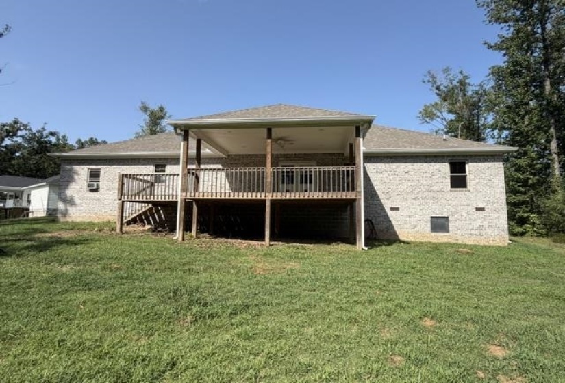 320 HAWTHORNE LN, Savannah, Tennessee 38372, 3 Bedroom Bedrooms, 7 Room Rooms,2 BathroomBathrooms,Residential,For Sale,HAWTHORNE,0,10228624