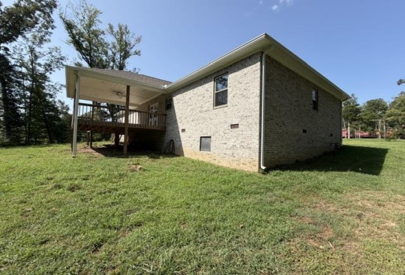320 HAWTHORNE LN, Savannah, Tennessee 38372, 3 Bedroom Bedrooms, 7 Room Rooms,2 BathroomBathrooms,Residential,For Sale,HAWTHORNE,0,10228624