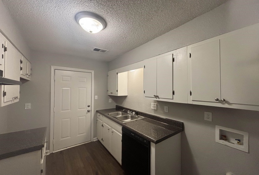 2986 LAKE PARK RD, Memphis, Tennessee 38127, 3 Bedroom Bedrooms, 6 Room Rooms,1.1 BathroomBathrooms,Residential,For Sale,LAKE PARK,0,10228626