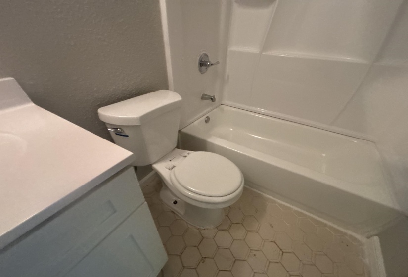 2986 LAKE PARK RD, Memphis, Tennessee 38127, 3 Bedroom Bedrooms, 6 Room Rooms,1.1 BathroomBathrooms,Residential,For Sale,LAKE PARK,0,10228626
